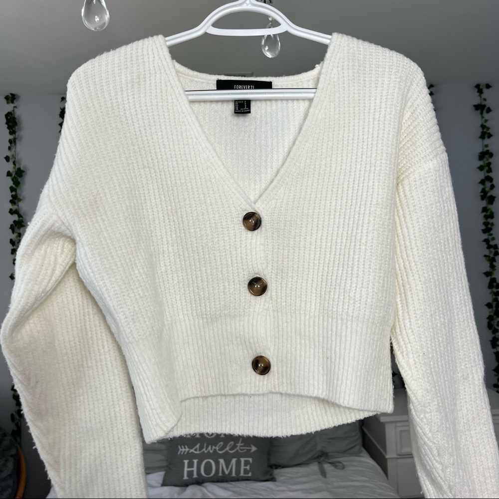 Forever 21 knitted cropped sweater